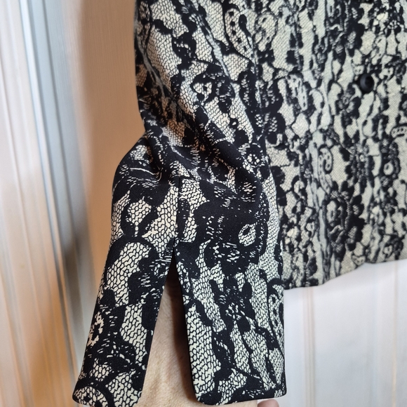 Le Suit Black and Cream Floral Lace-Effect Women's Jacket Size 8 - Picture 4 of 9